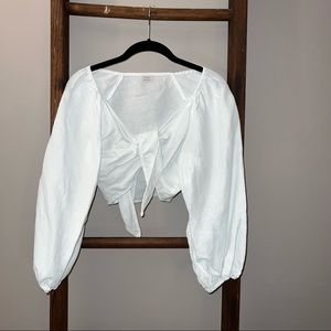 Wilfred front tie long sleeve crop top